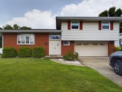 Pre-foreclosure in  Maser Ave Wheeling, WV 26003