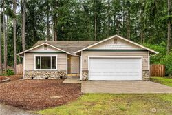 Pre-foreclosure in  BLUE HILLS DR SE Yelm, WA 98597