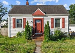 Pre-foreclosure in  Clare Rd Norfolk, VA 23513
