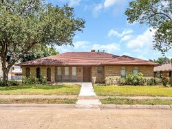 Pre-foreclosure in  Bromwich St Garland, TX 75040