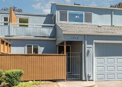Pre-foreclosure in  Nw Tanasbrook Ct Beaverton, OR 97006