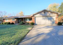 Pre-foreclosure in  El Cid Dr Dayton, OH 45431