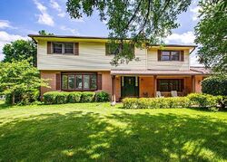 Pre-foreclosure in  Valdina Dr Dayton, OH 45434