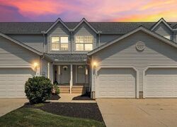 Pre-foreclosure in  Maple View Ct Streetsboro, OH 44241