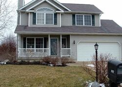 Pre-foreclosure in  Timber Run Ravenna, OH 44266