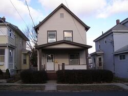 Pre-foreclosure in  2nd St Watervliet, NY 12189