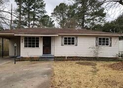 Pre-foreclosure in  E Santa Clair St Jackson, MS 39212