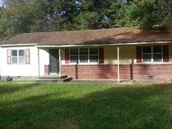  Pinebrook Dr, Jackson MS