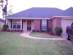 Pre-foreclosure in  Oak Bnd Brandon, MS 39047
