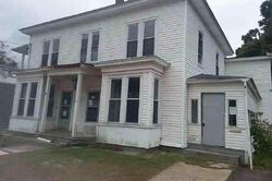 Pleasant St, Springvale ME