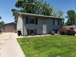 Pre-foreclosure in  Fairmeadows Rd Marshalltown, IA 50158
