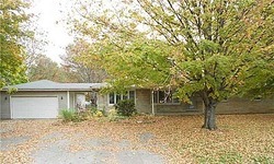 Pre-foreclosure Listing in E OLD PLANK RD BARGERSVILLE, IN 46106