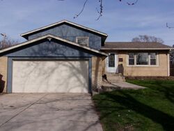 Pre-foreclosure in  GAILINE AVE Chicago Heights, IL 60411