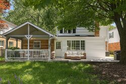  S Dryden Pl, Arlington Heights IL