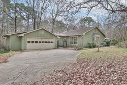 Pre-foreclosure in  Ranch Forest Dr Columbus, GA 31904