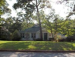 Pre-foreclosure in  Laurel Oak Ln Warner Robins, GA 31093