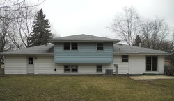 Pre-foreclosure in  SHOREWOOD DR Shorewood, IL 60404