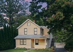 Pre-foreclosure in  Raymond St New Canaan, CT 06840