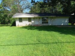 Pre-foreclosure in  HIGHWAY 201 N Mountain Home, AR 72653