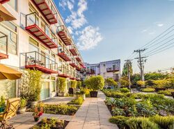 Pre-foreclosure in  EASTLAKE AVE E Seattle, WA 98102