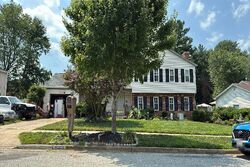 Pre-foreclosure in  Rollingwood Dr Fort Washington, MD 20744