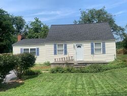 Pre-foreclosure in  Broadwater Rd Arnold, MD 21012