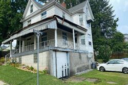 Pre-foreclosure in  Pine St Irwin, PA 15642