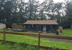 Pre-foreclosure in  Kenwood Ln Harpers Ferry, WV 25425