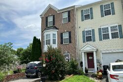 Pre-foreclosure in  Lopez Dr Martinsburg, WV 25405