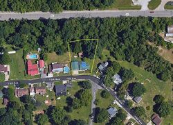 Pre-foreclosure in  15th Ave Parkersburg, WV 26101