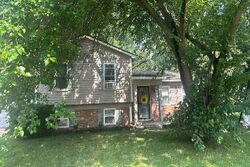 Pre-foreclosure in  KNURLWOOD ST Romulus, MI 48174