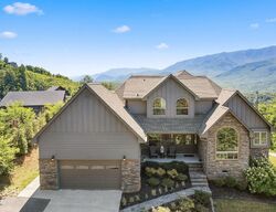 Pre-foreclosure in  Pine Cone Way Gatlinburg, TN 37738