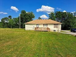 Pre-foreclosure in  Douglas Ln Lafayette, TN 37083