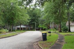 Pre-foreclosure in  OAKLEAF CT Mobile, AL 36609