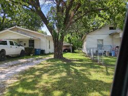 Pre-foreclosure in  E 8TH ST Joplin, MO 64801