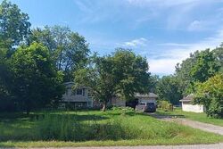 Pre-foreclosure in  Lake Rd Montrose, MI 48457