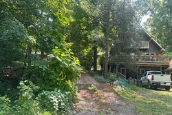 Pre-foreclosure in  White Lake Rd Fenton, MI 48430