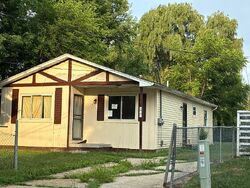 Pre-foreclosure in  S 19th St Saginaw, MI 48601