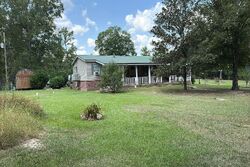 Pre-foreclosure in  Brian St Denham Springs, LA 70726