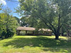 Pre-foreclosure in  Faust Dr Shreveport, LA 71129