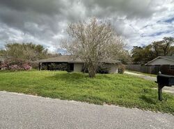 Pre-foreclosure in  Garden Dr Thibodaux, LA 70301