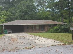 Pre-foreclosure in  Boulder Hills Dr Ellenwood, GA 30294