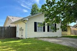  Deerfield Dr, Jonesboro GA