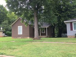 Pre-foreclosure in  Wadsworth St Se Decatur, AL 35601