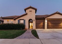 Pre-foreclosure in  SEGOVIA WAY Bakersfield, CA 93306