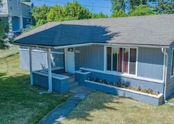  Walnut St, Bremerton WA