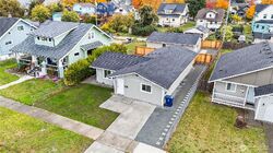 Pre-foreclosure in  S Sheridan Ave Tacoma, WA 98405