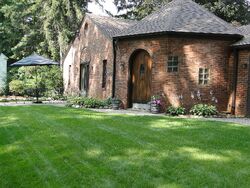 Pre-foreclosure in  Peachtree Ave Sw Canton, OH 44709