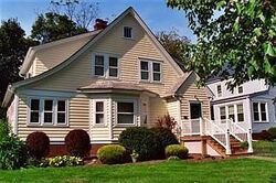 Pre-foreclosure in  Sunset View Dr Akron, OH 44320