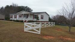  Clarmont Dr, King NC